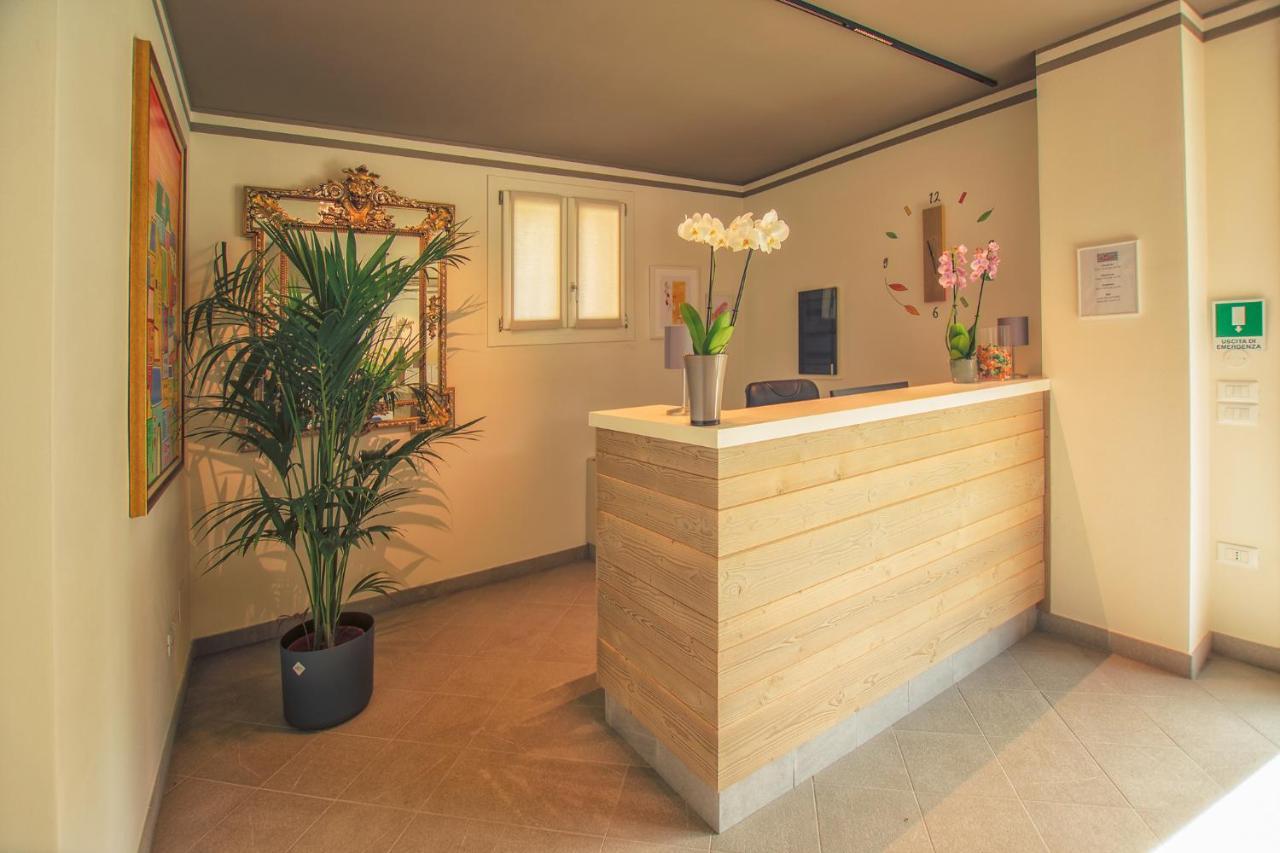 Hotel Residence Dolcenero Сан-Даниэле-дель-Фриули Экстерьер фото