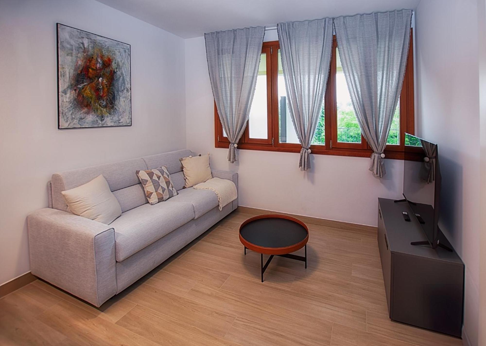 Hotel Residence Dolcenero Сан-Даниэле-дель-Фриули Экстерьер фото